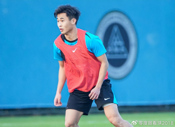 开云中国-命苦！26岁中场天才再遭伤病暴击，沦为玻璃人，恐遭国足彻底弃用|戴伟浚|中超|深圳队|世预赛|狼队_新浪体育_新浪新闻